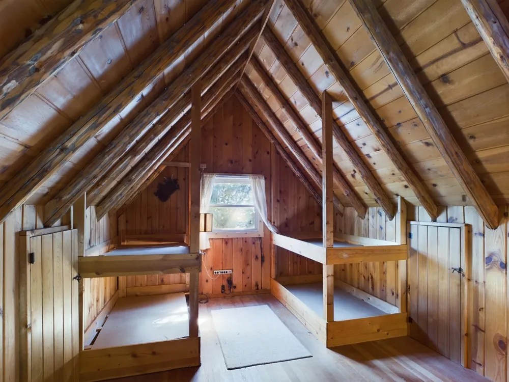 14619 Cathead Bay Drive Leelanau Township, MI 49670