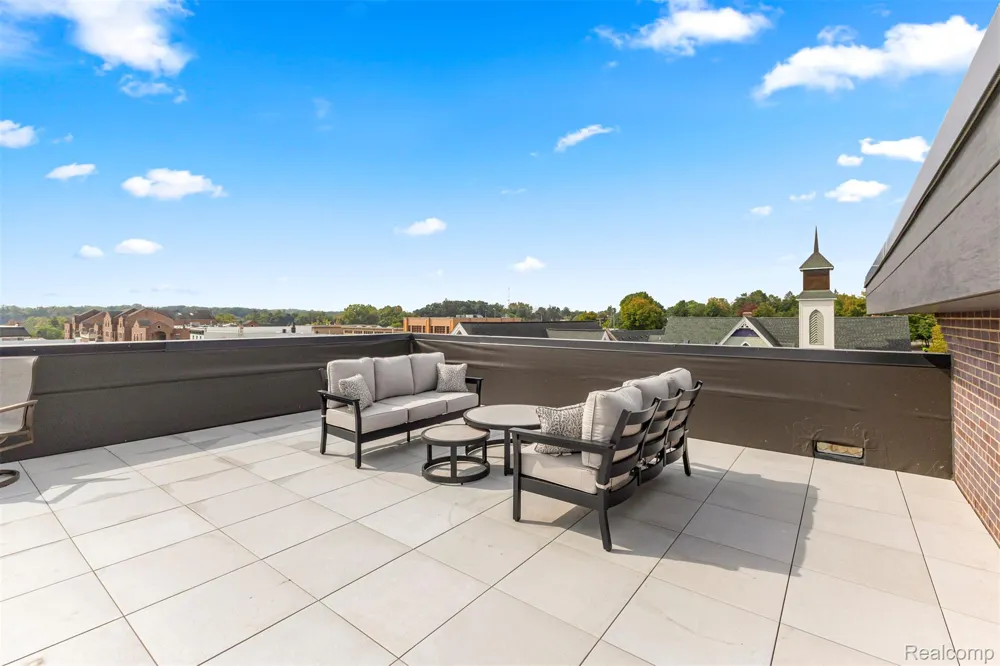 156 Center Unit 303 Northville City, MI 48167
