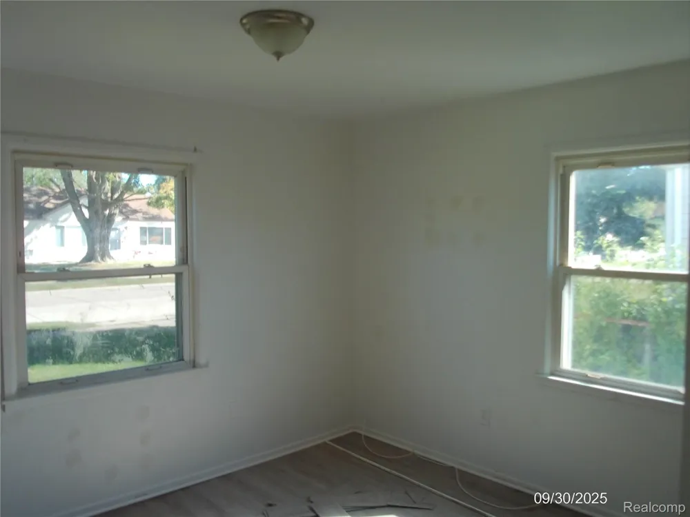26751 BELANGER STREET Roseville City, MI 48066