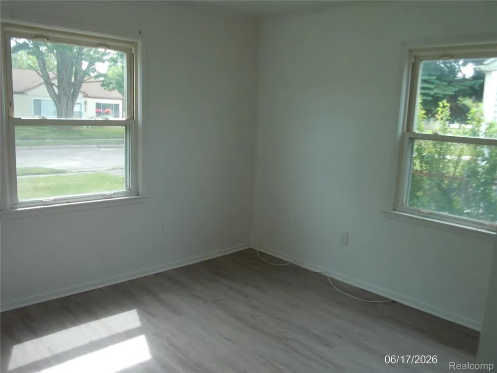 26751 BELANGER STREET Roseville City, MI 48066