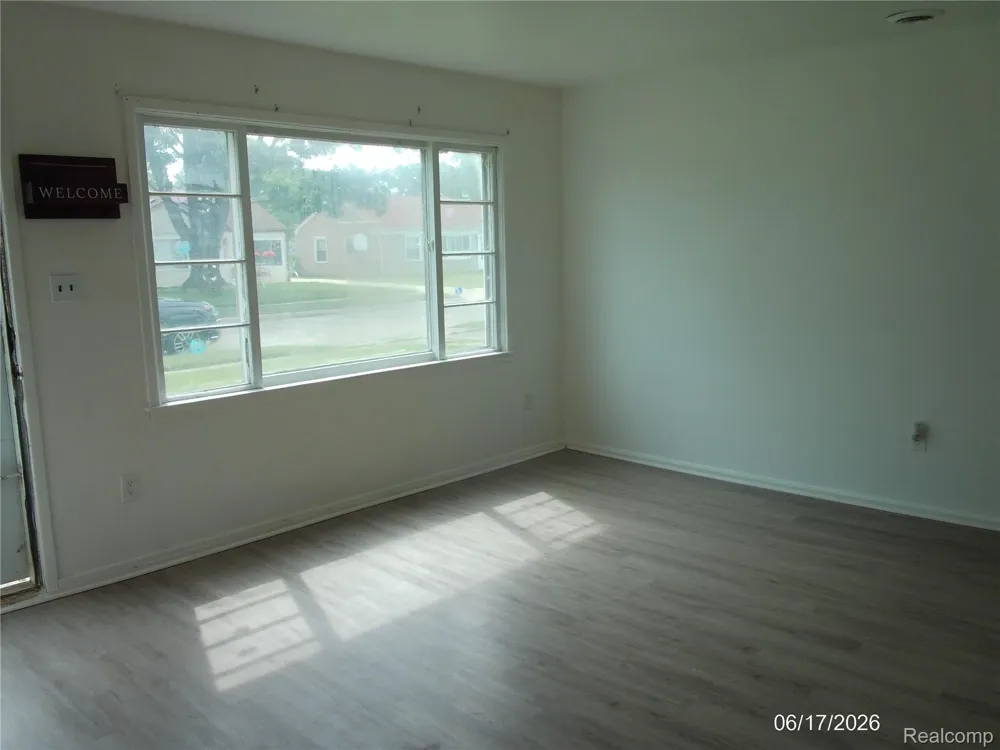 26751 BELANGER STREET Roseville City, MI 48066