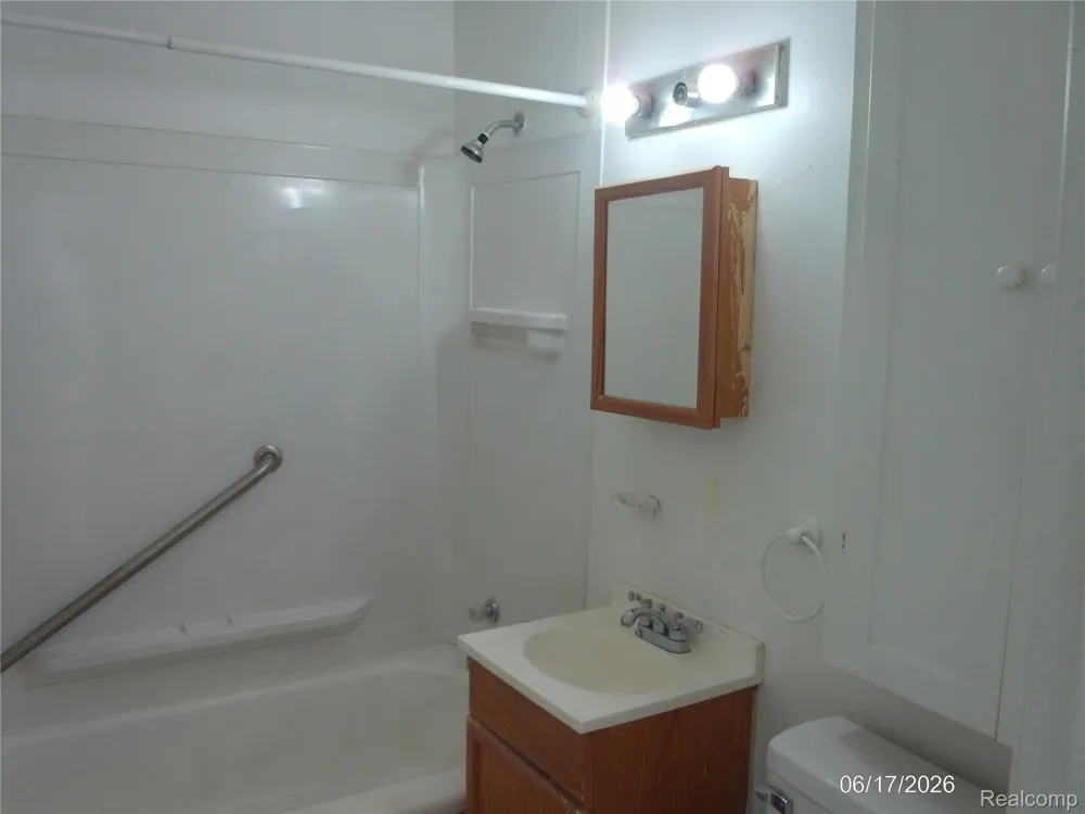 26751 BELANGER STREET Roseville City, MI 48066