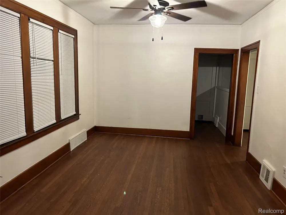 1465 Maryland Street Grosse Pointe Park City, MI 48230