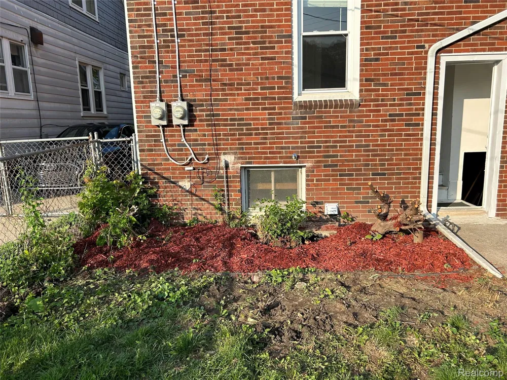 1465 Maryland Street Grosse Pointe Park City, MI 48230
