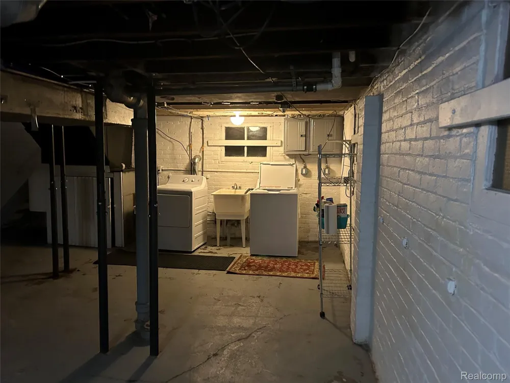 1465 Maryland Street Grosse Pointe Park City, MI 48230