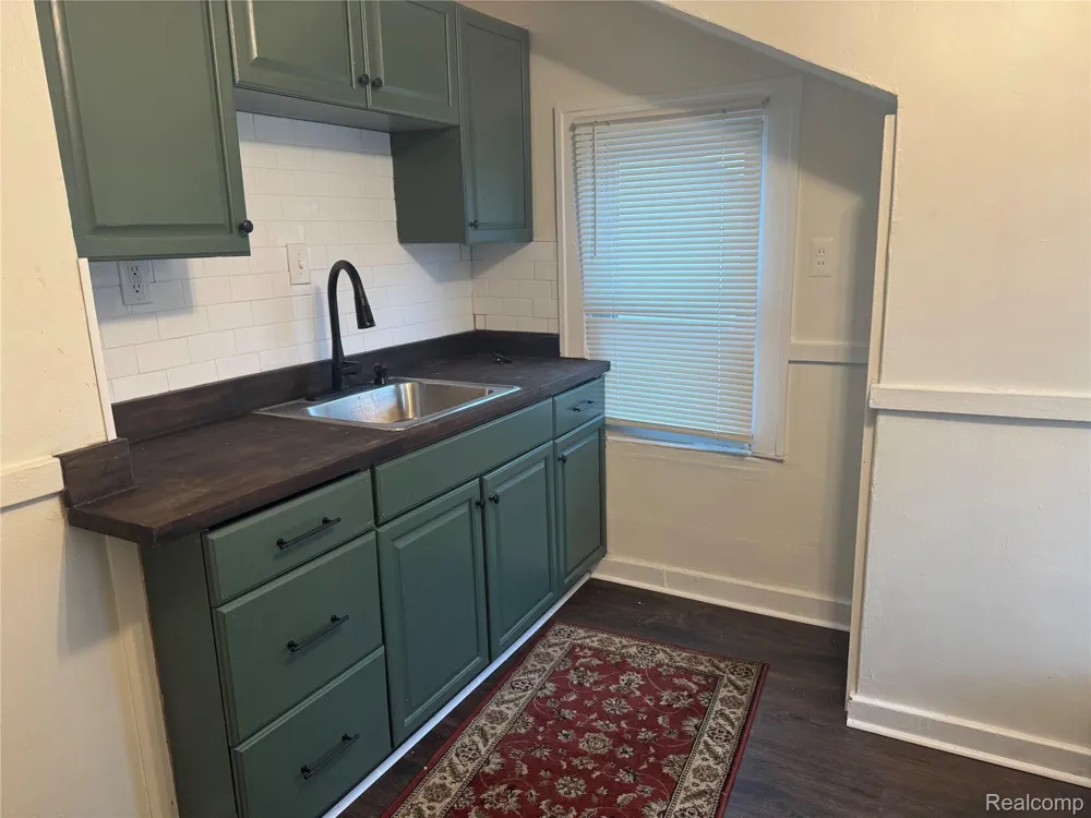 1465 Maryland Street Grosse Pointe Park City, MI 48230