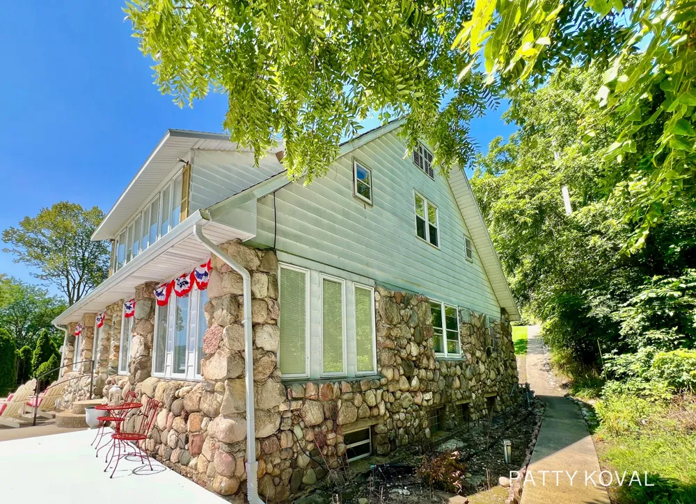 446 Bayview Court Leighton Township, MI 49316