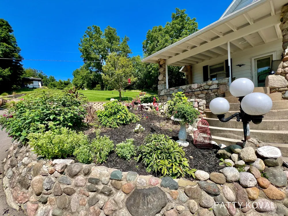 446 Bayview Court Leighton Township, MI 49316