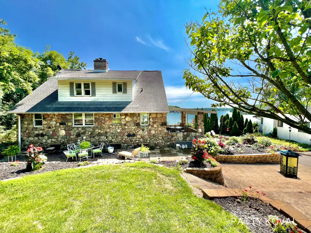 446 Bayview Court Leighton Township, MI 49316