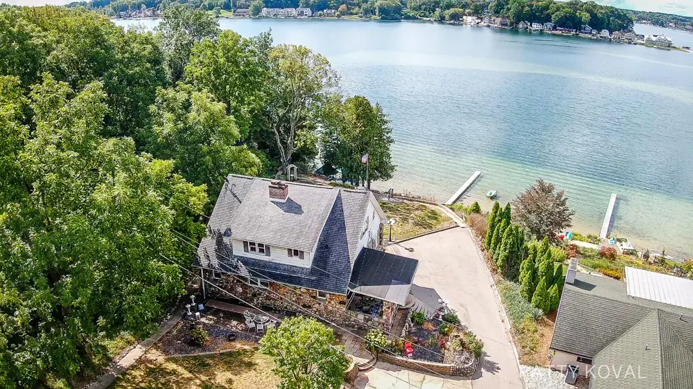 446 Bayview Court Leighton Township, MI 49316