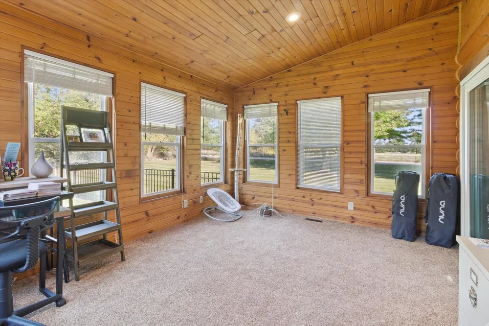 1510 Luce Court Alma City, MI 48801