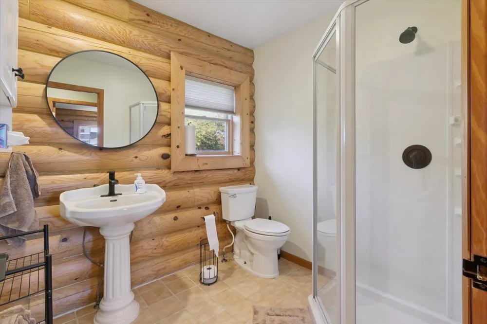 1510 Luce Court Alma City, MI 48801