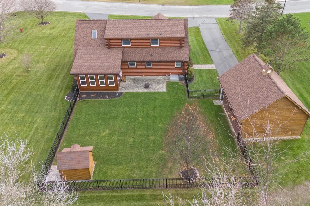 1510 Luce Court Alma City, MI 48801