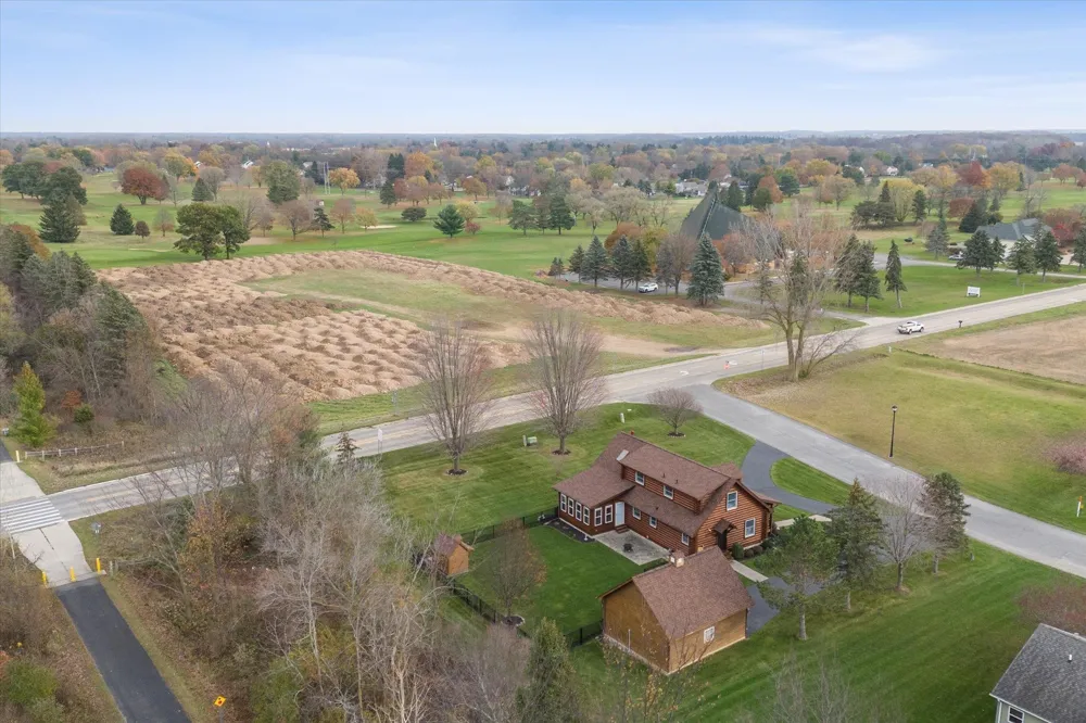 1510 Luce Court Alma City, MI 48801