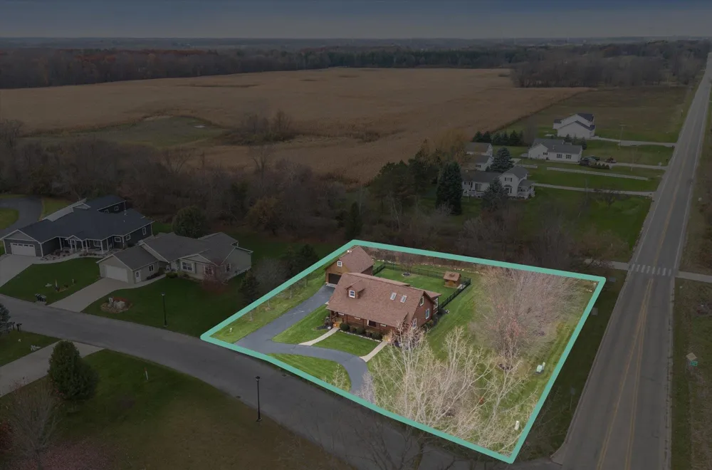 1510 Luce Court Alma City, MI 48801