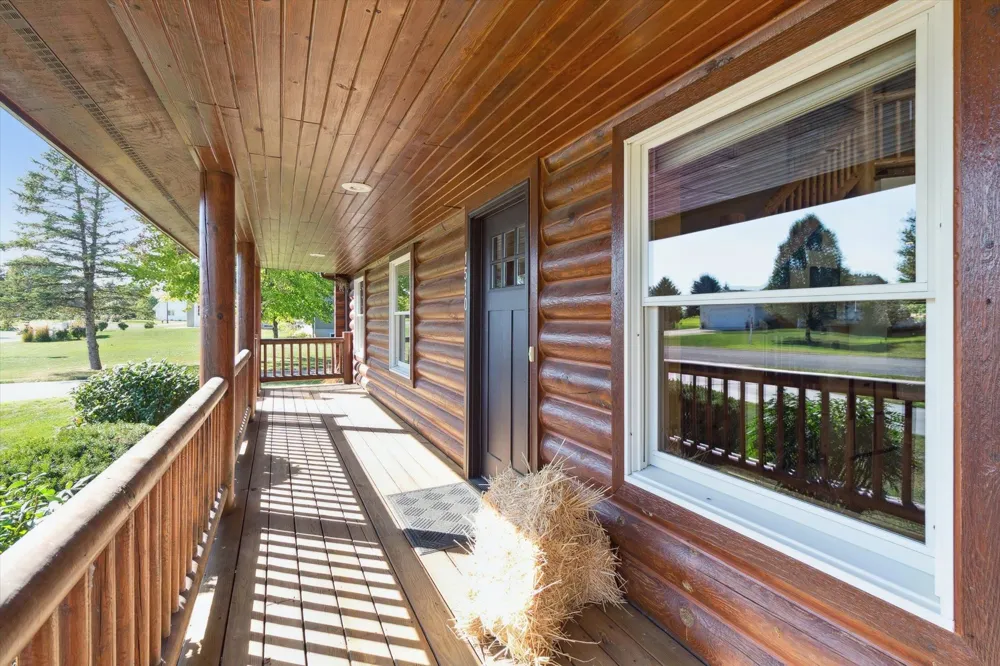 1510 Luce Court Alma City, MI 48801