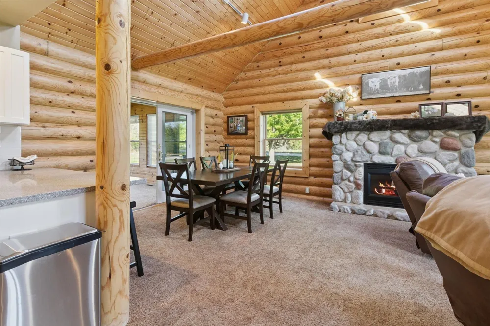 1510 Luce Court Alma City, MI 48801