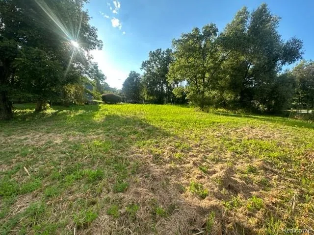 4886 Harding Avenue Independence Charter Township, MI 48346