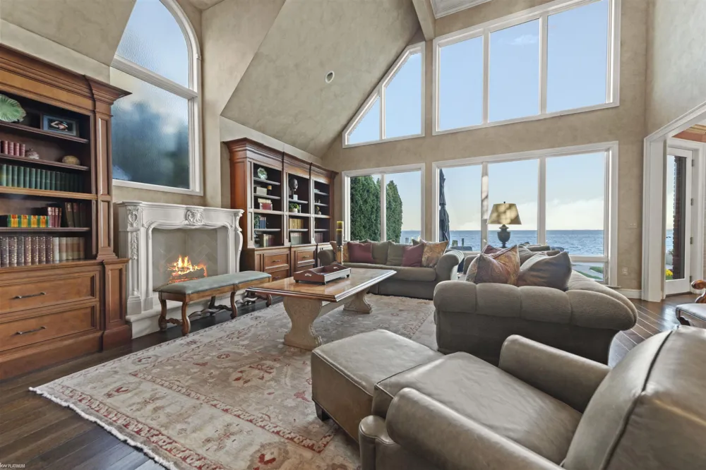 38128 Lakeshore Drive Harrison Charter Township, MI 48045