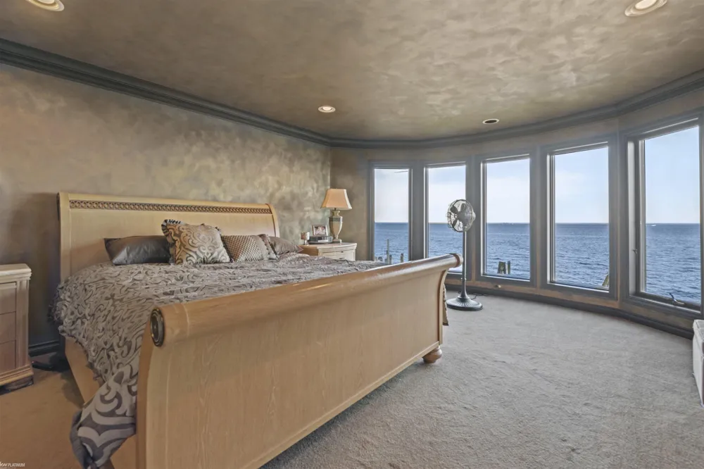 38128 Lakeshore Drive Harrison Charter Township, MI 48045