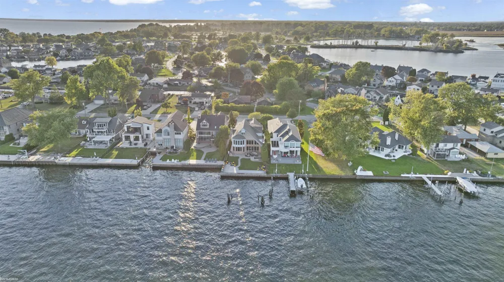 38128 Lakeshore Drive Harrison Charter Township, MI 48045