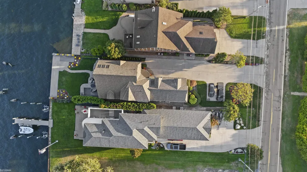 38128 Lakeshore Drive Harrison Charter Township, MI 48045