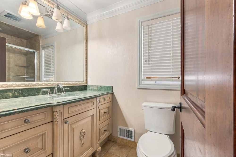 38128 Lakeshore Drive Harrison Charter Township, MI 48045