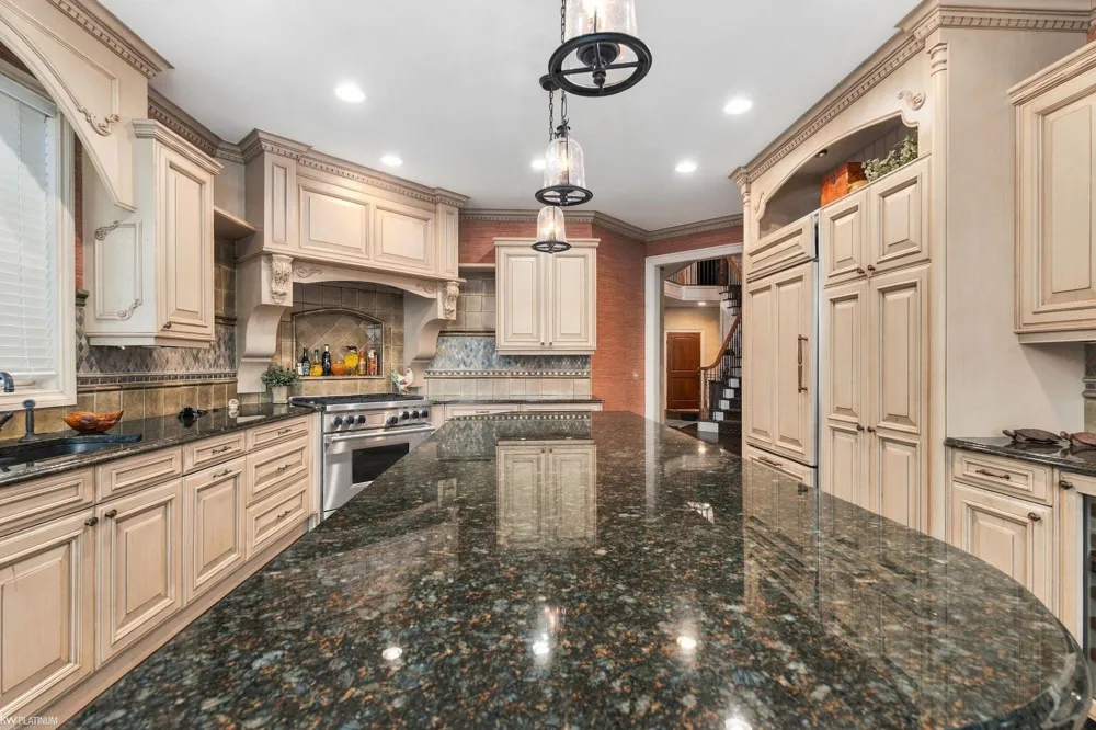 38128 Lakeshore Drive Harrison Charter Township, MI 48045