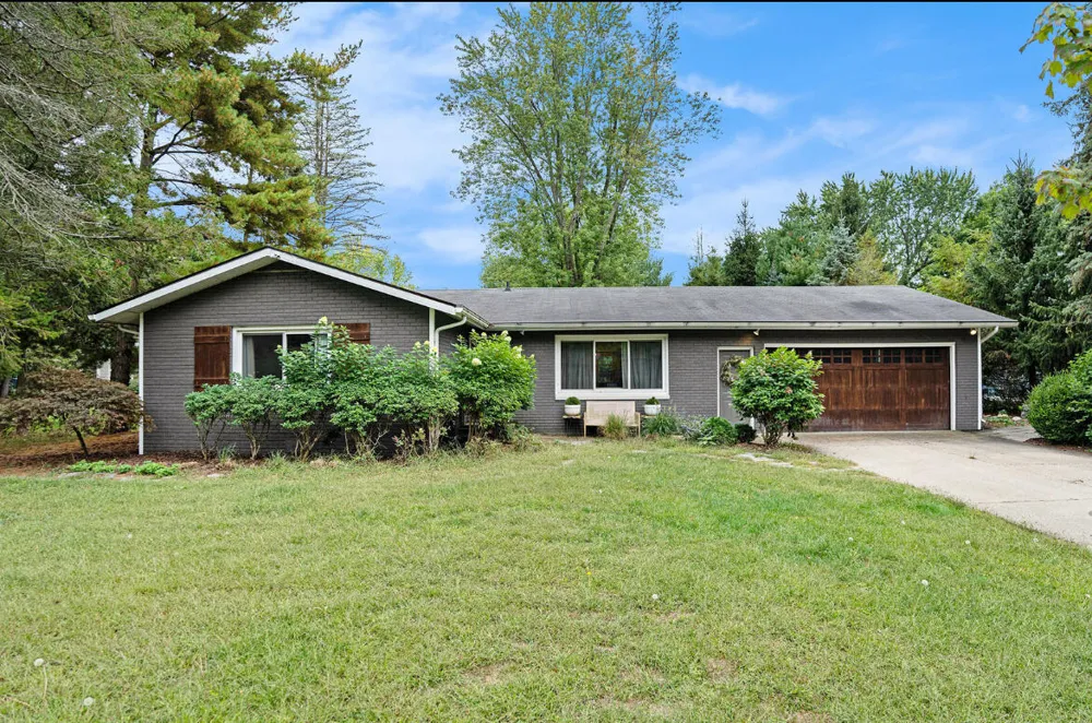 10510 Kissman Drive New Buffalo Township, MI 49129