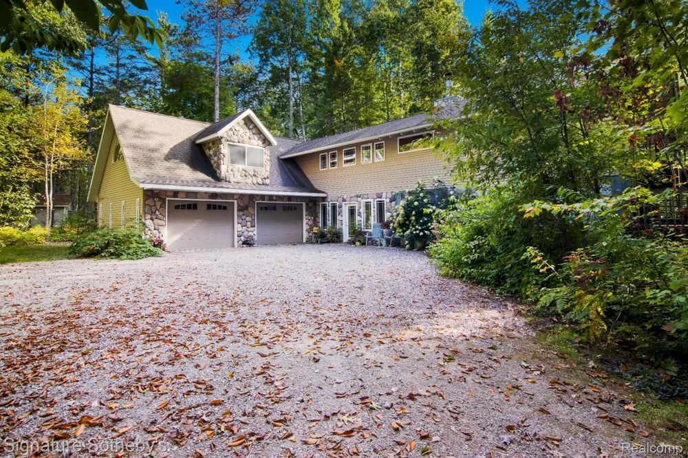 11436 Lakeview Road NE Kalkaska Township, MI 49646