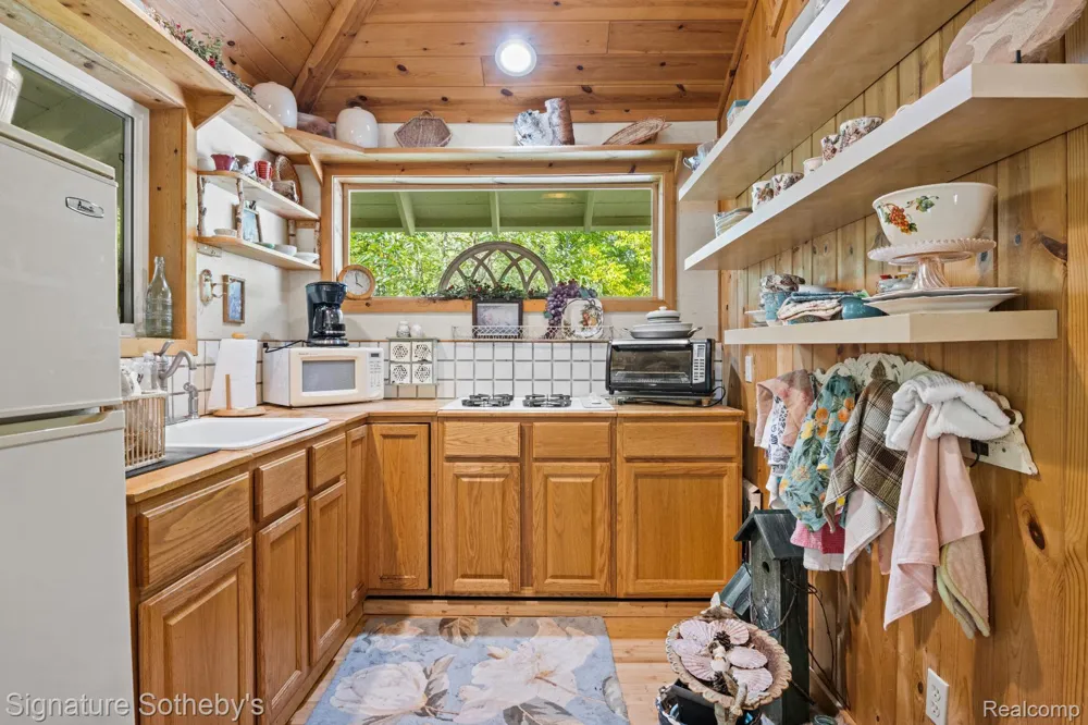 11436 Lakeview Road NE Kalkaska Township, MI 49646
