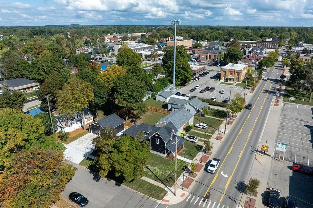 216 W Fifth Street Clare City, MI 48617