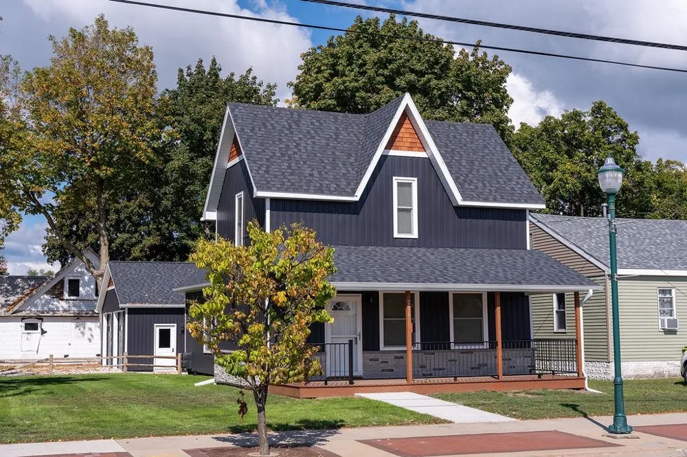 216 W Fifth Street Clare City, MI 48617