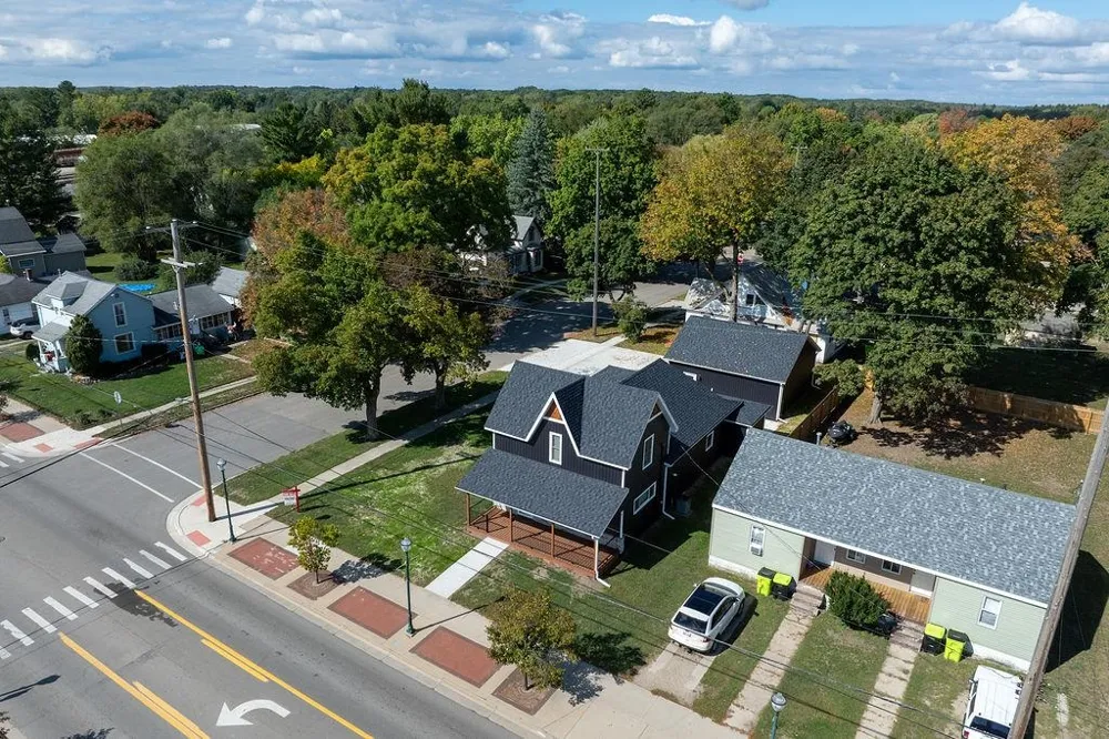 216 W Fifth Street Clare City, MI 48617