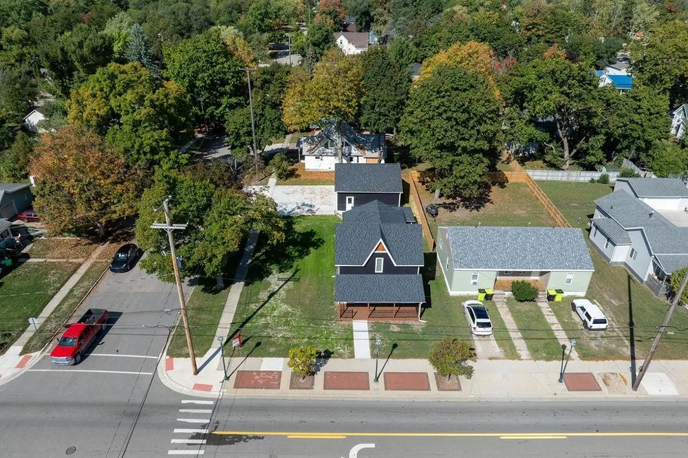 216 W Fifth Street Clare City, MI 48617