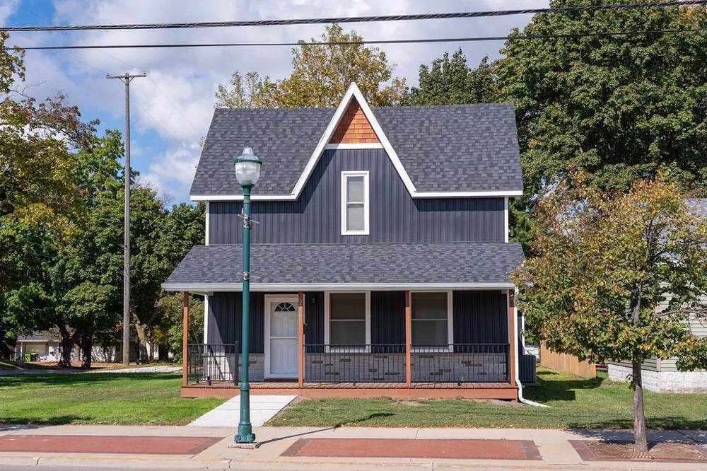 216 W Fifth Street Clare City, MI 48617