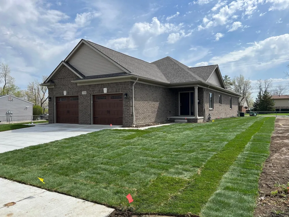 308 E Washington Street Romeo Village, MI 48065