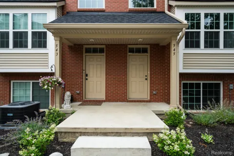 518 Village Lane