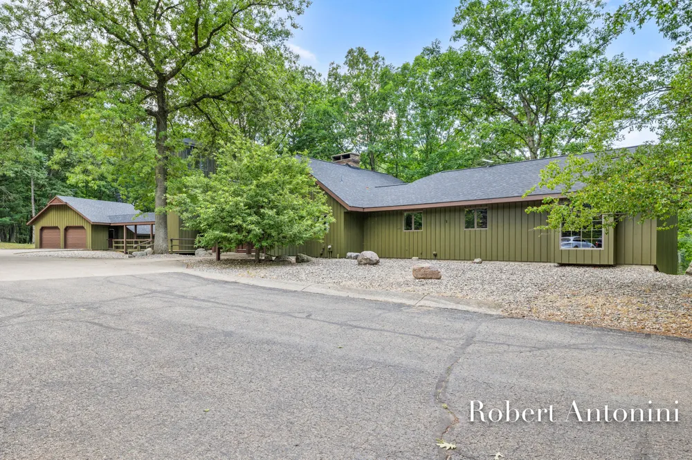 4751 S Johnson Road Montcalm Township, MI 49326