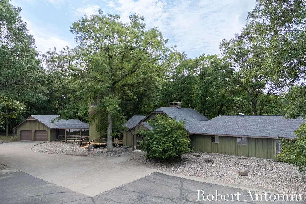 4751 S Johnson Road Montcalm Township, MI 49326