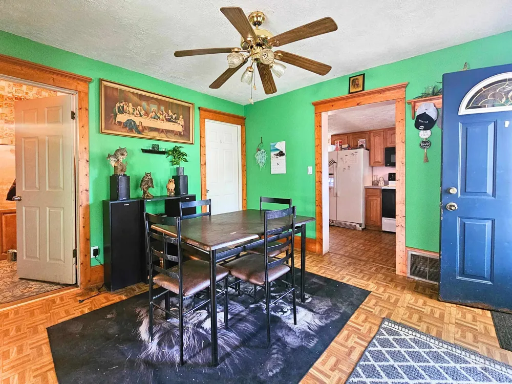 204 W Pine Street Elsie Village, MI 48831