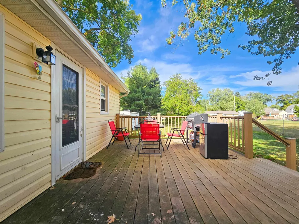 204 W Pine Street Elsie Village, MI 48831
