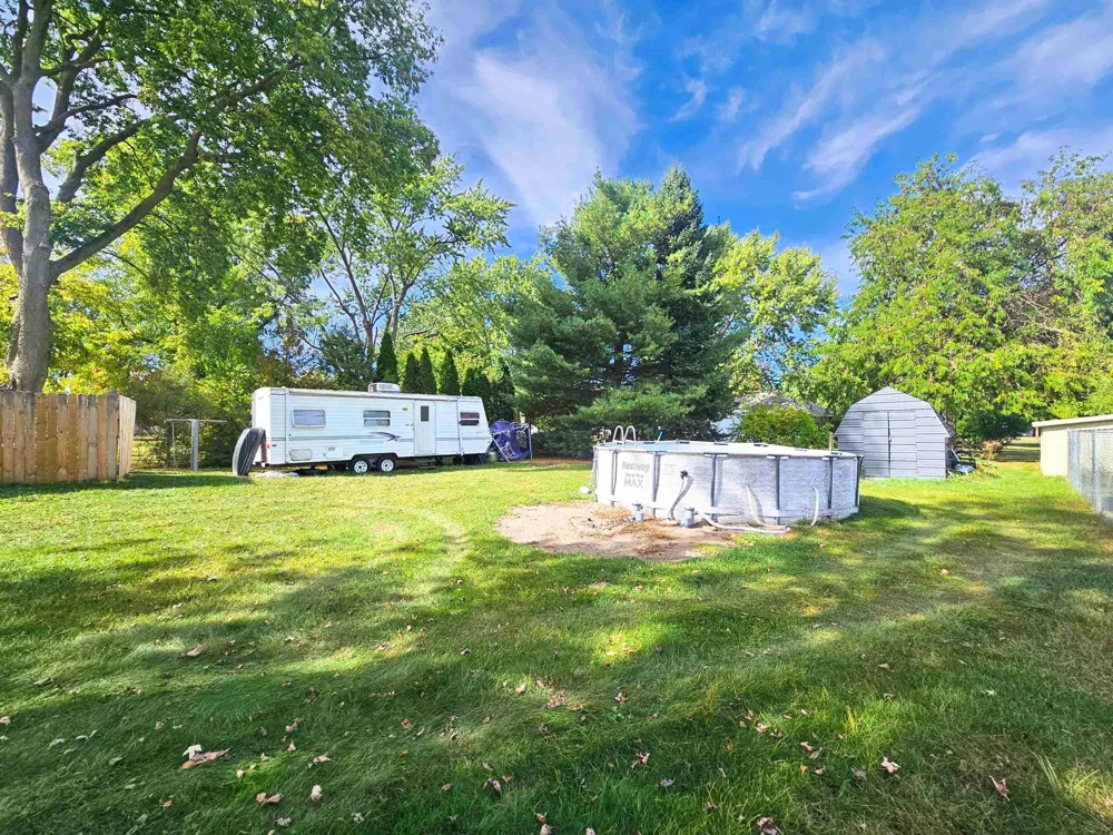 204 W Pine Street Elsie Village, MI 48831