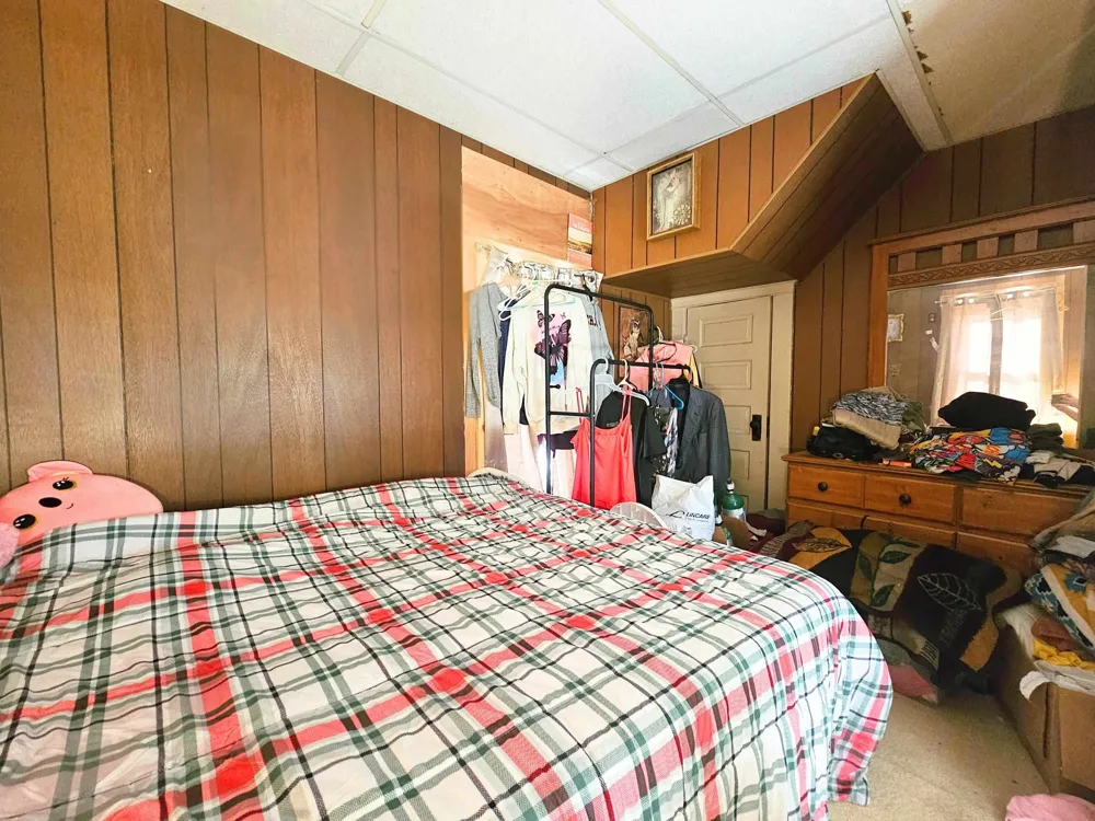 204 W Pine Street Elsie Village, MI 48831