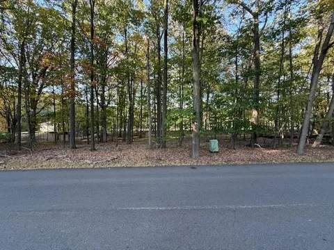 Hiawatha Drive