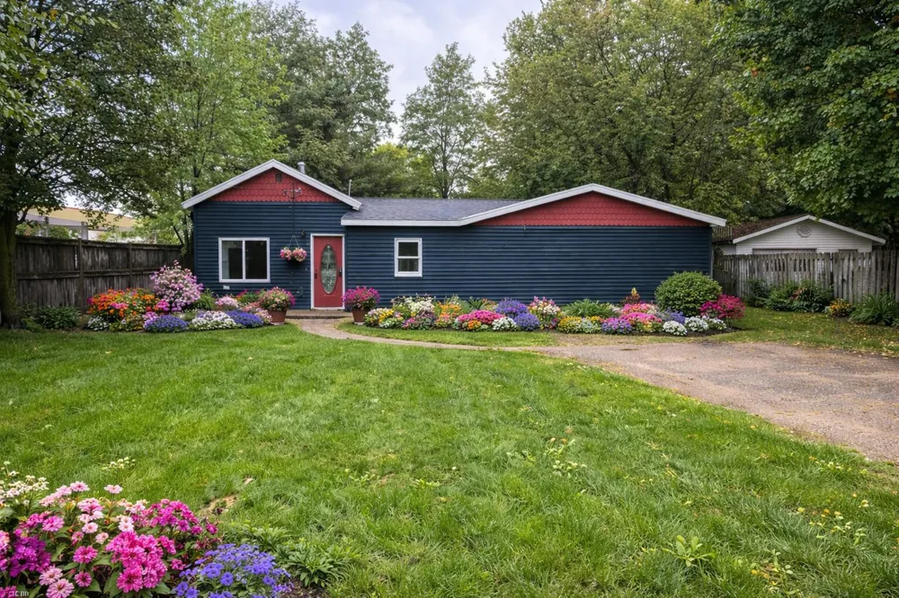 117 Lovell Street Schoolcraft Village, MI 49087