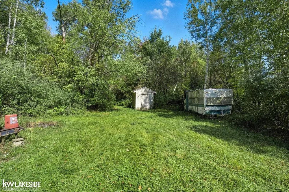 E Eddy Road Bridgehampton Township, MI 48419