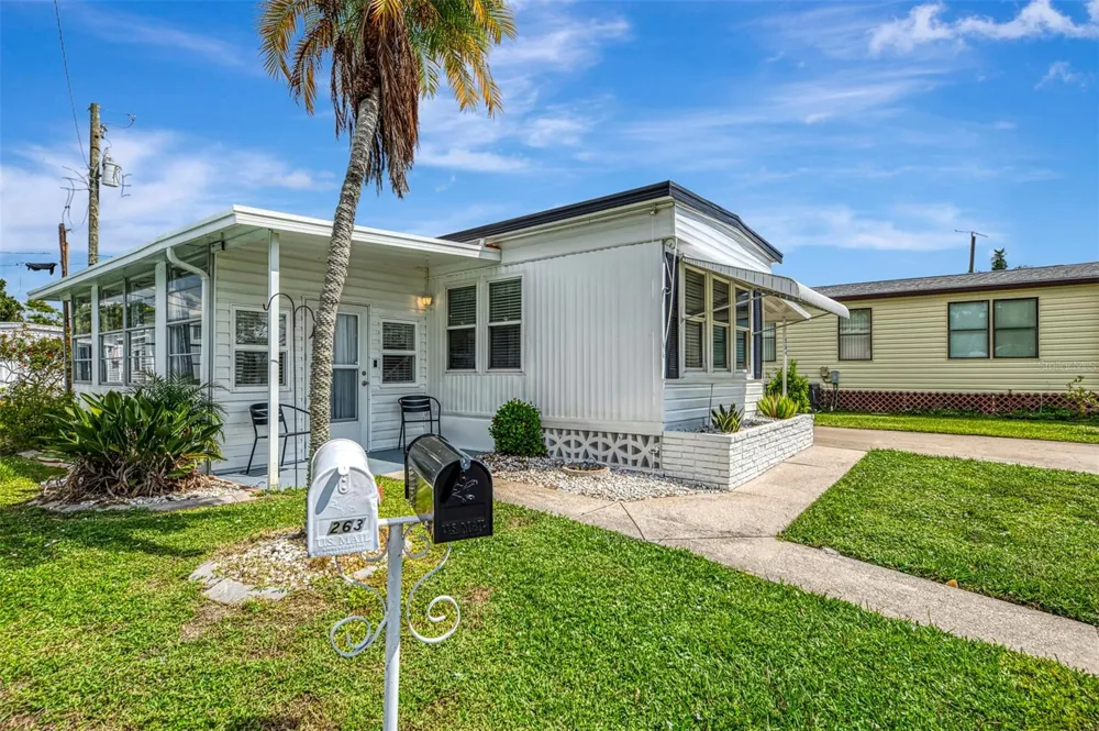 259 INNER DRIVE E Venice, FL 34285