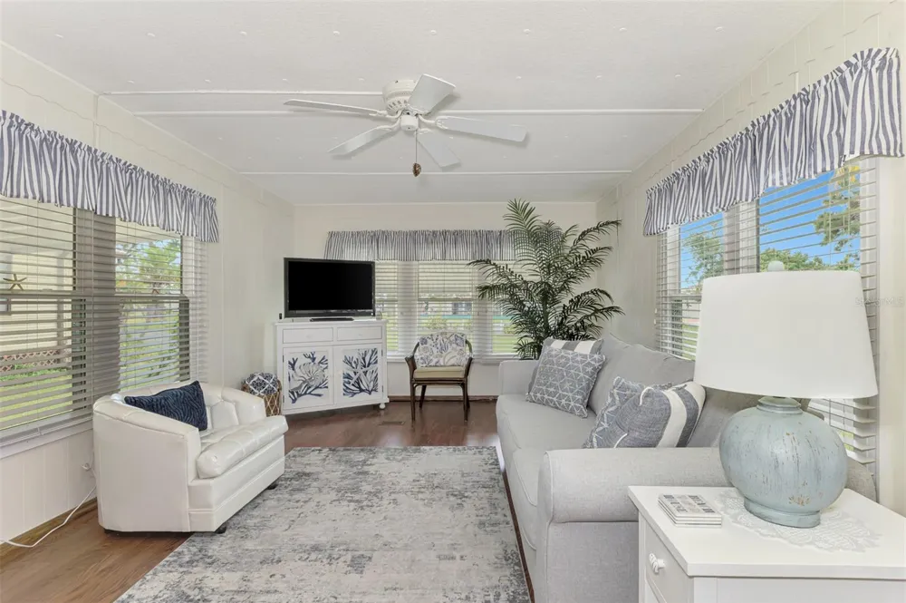 259 INNER DRIVE E Venice, FL 34285