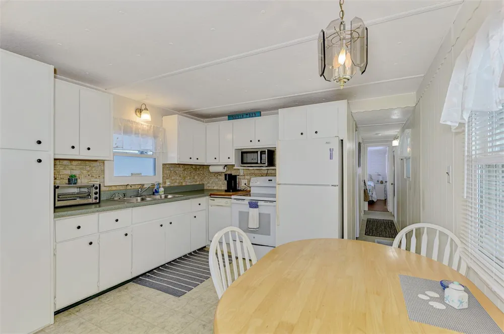 259 INNER DRIVE E Venice, FL 34285